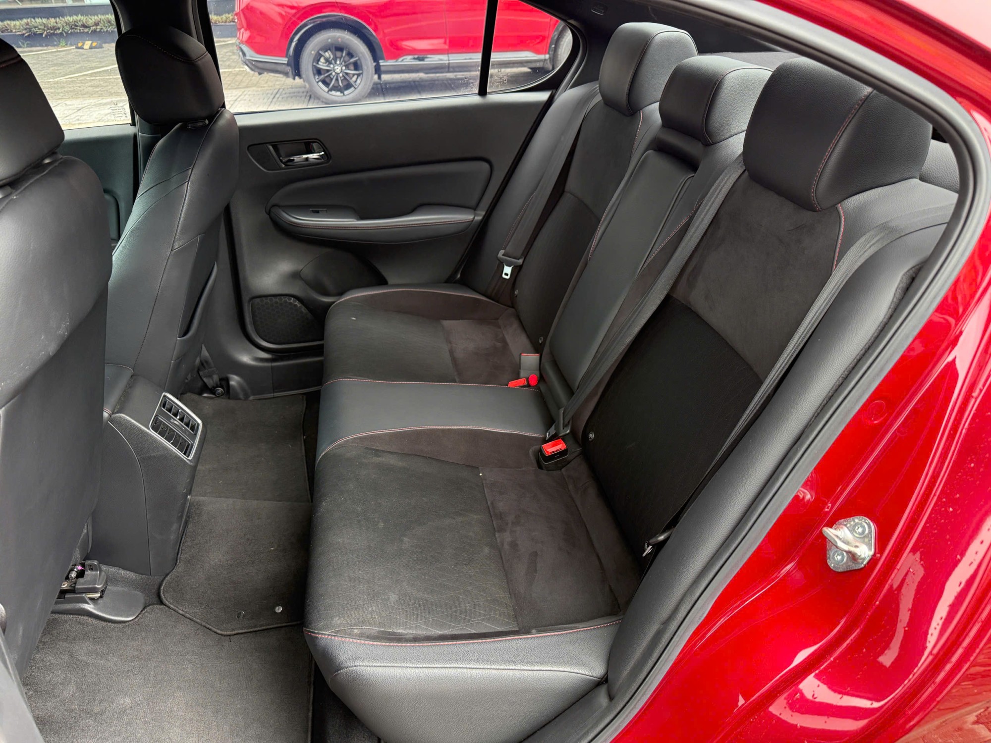 Hàng ghế sau Honda City RS 2021